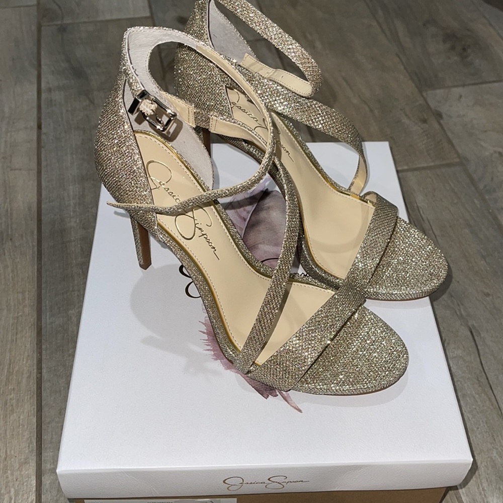 Gold glitter heels 👠 by Jessica Simpson BNIB